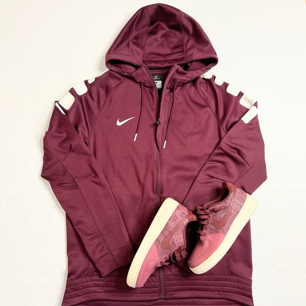 (Final Price)

Nike Burgundy Hoodie
